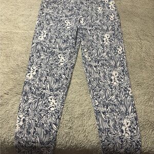 Lilly Pulitzer Luxletic Navy and White Pants (size 4)